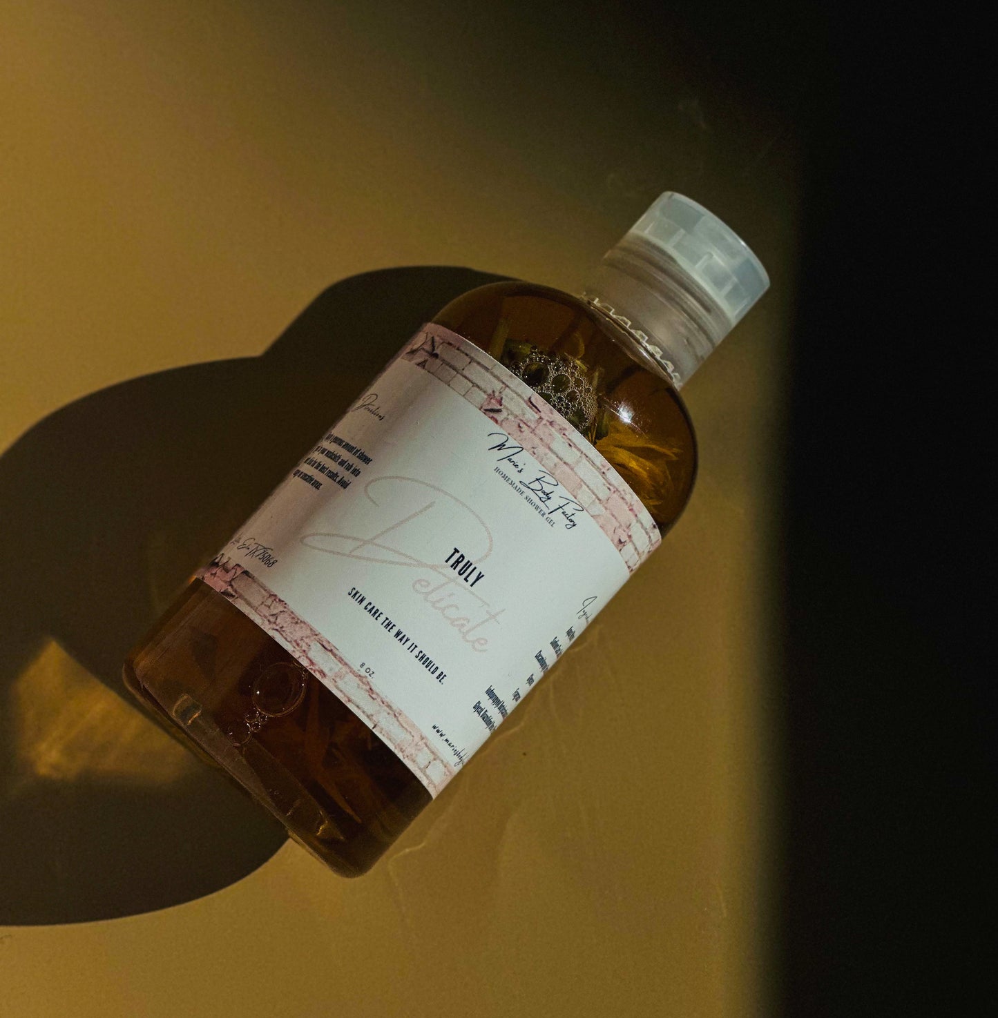 Truly Delicate Shower Gel